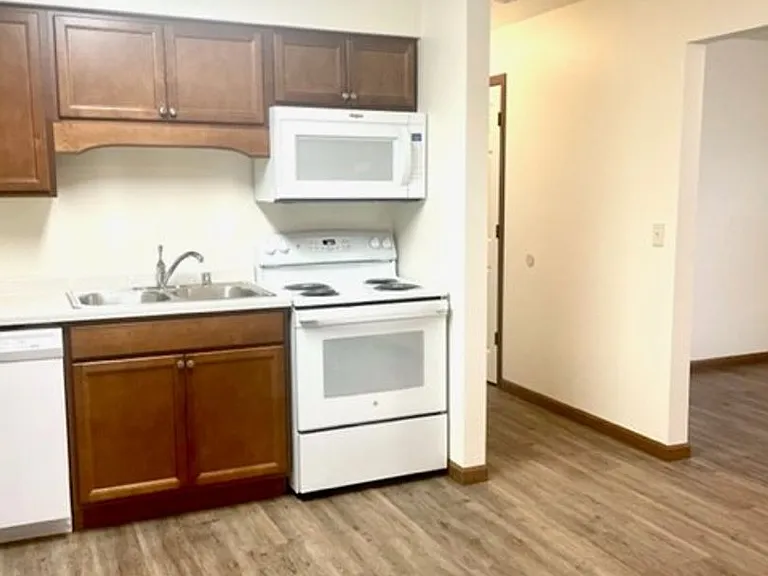 4910 Coventry Ct — Photo 20