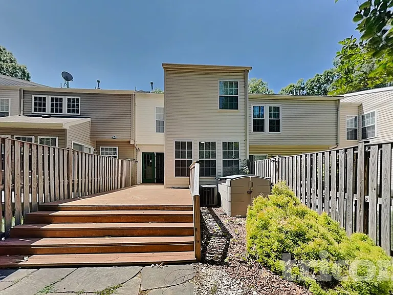 2407 High Brandy Way — Photo 18