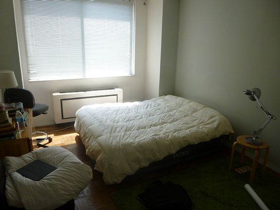 3rd image of 275 W 96th St APT 12E