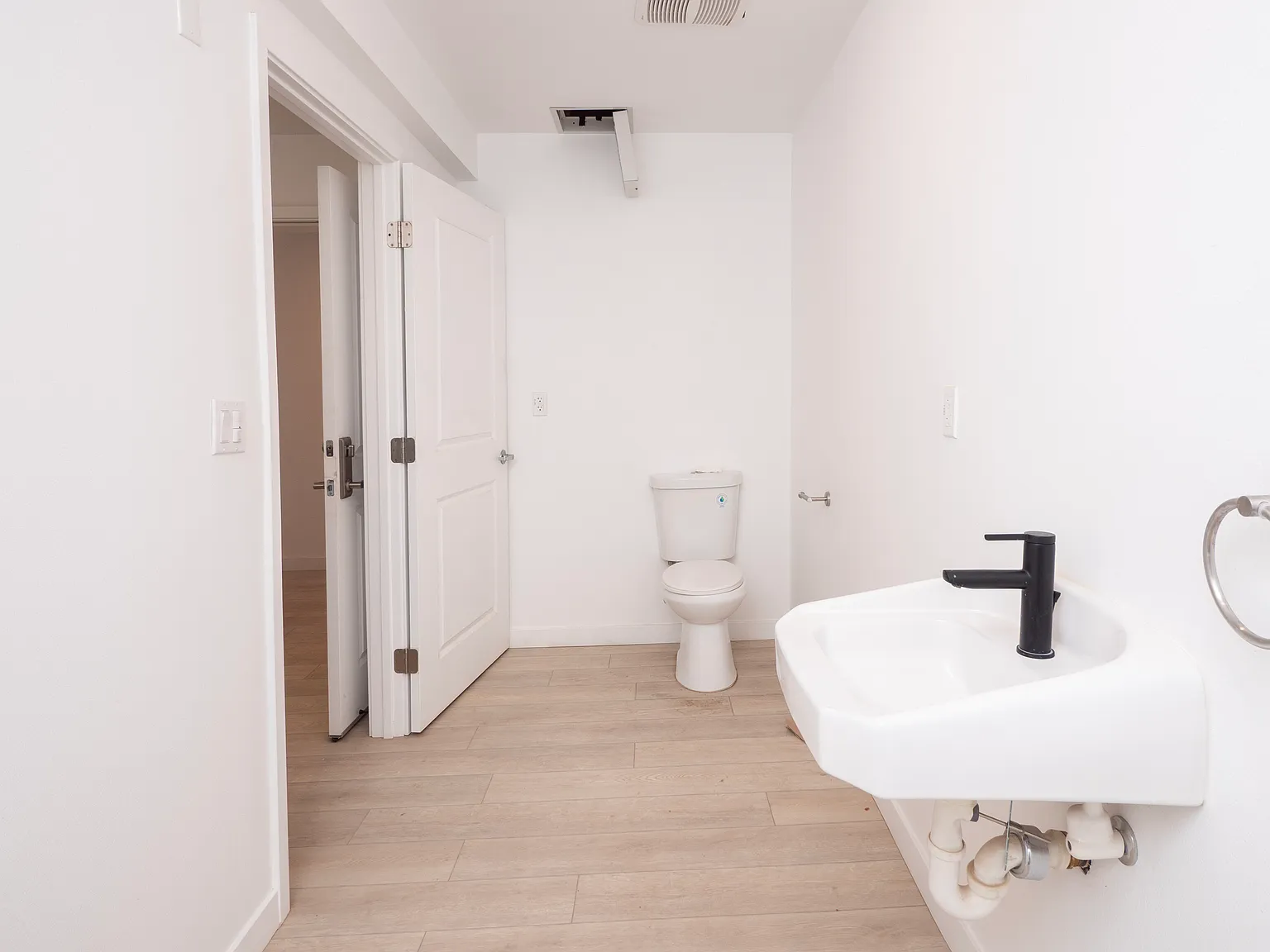1 bed, 475 sqft, $1,800 — Photo 3