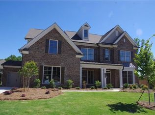 725 Deer Hollow Trce, Suwanee, GA 30024