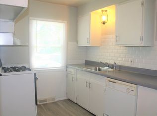 1528 Maple Dr, Lorain, OH