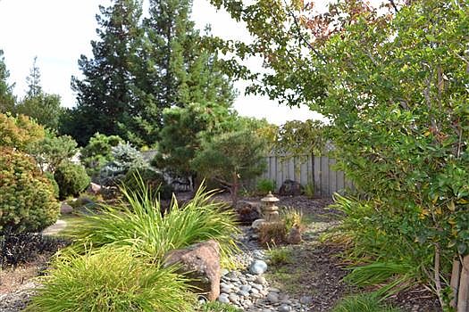 2nd image of 5656 Red Willow Ln