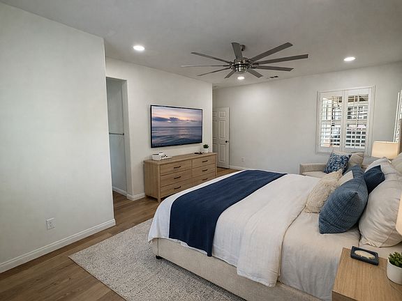 4th image of 16080 Begonia Ave
