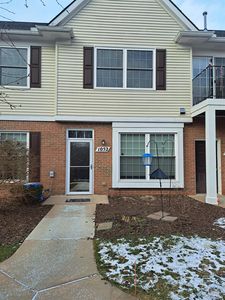 1052 Shiawassee Cir, Howell, MI, 48843