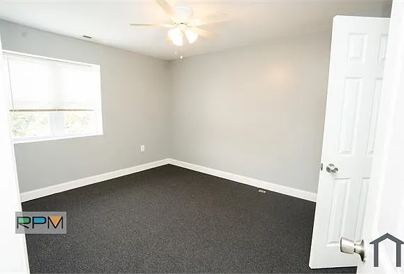 3969 Brooklyn Ave — Photo 19