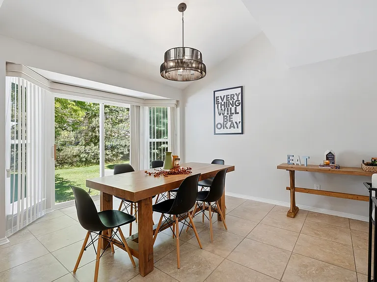 4421 Honeysuckle Dr — Photo 17