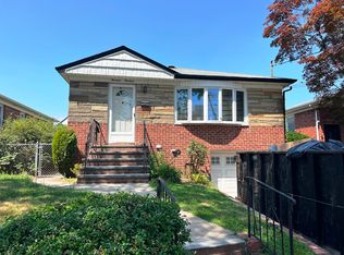 1414 157th St, Flushing, NY 11357