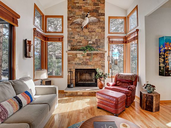 4th image of 29982 Troutdale Ridge Rd