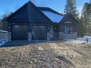 41 Queen St, Sundridge, ON P0A1Z0