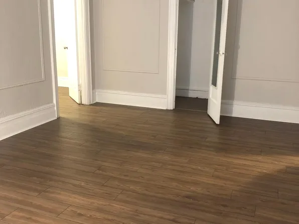 (undisclosed Address), Middle Village, NY 11379