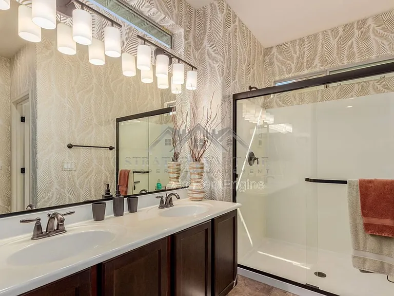 4467 E Remington Dr — Photo 14