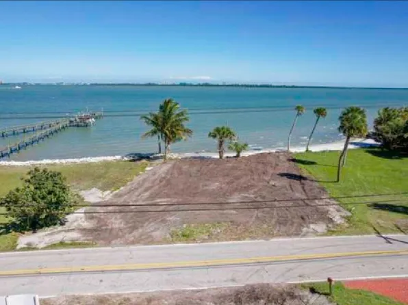 1033 S Indian River Drive, Fort Pierce, FL 34950