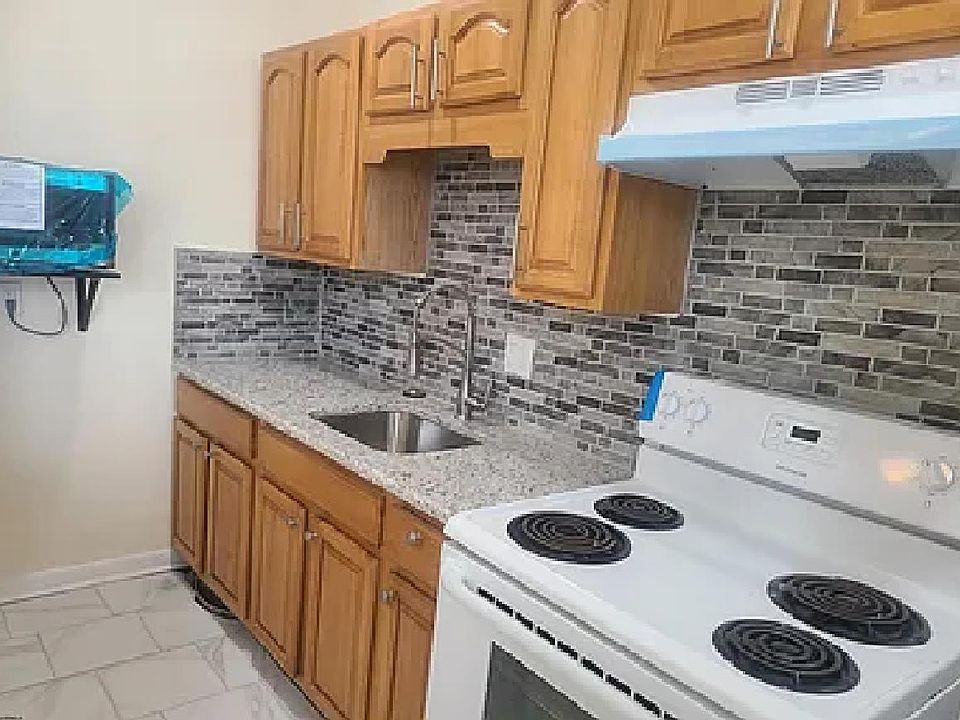 2nd image of 3801 Atlantic Ave #B9