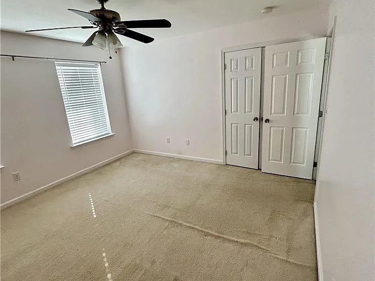 306 Milkweed Dr — Photo 10