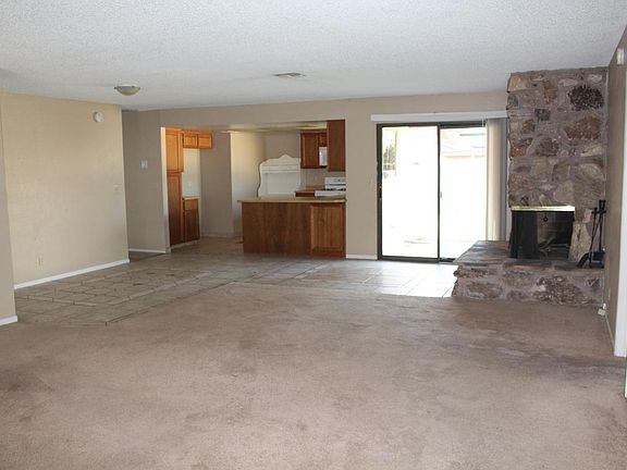 3rd image of 2438 La Casa Dr