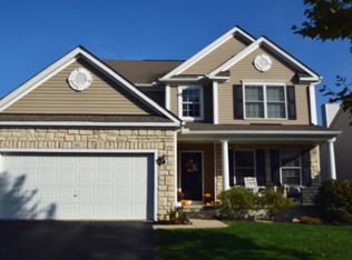 46 Gold Meadow Dr, Lewis Center, OH 43035