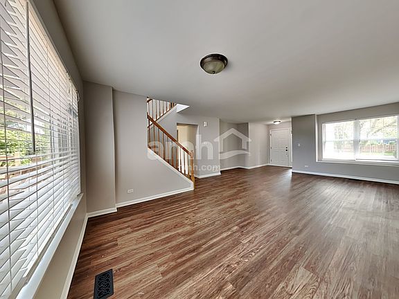 5th image of 2346 Masters Ln