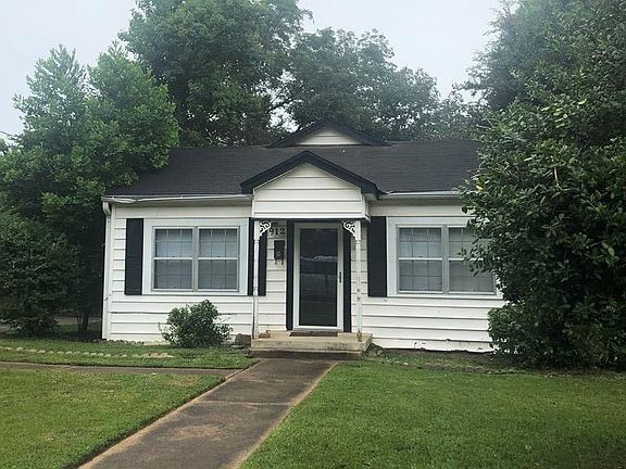 2nd image of 912 Evelyn St