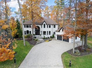 28 Alana Dr, Springwater, ON L9X 0S1