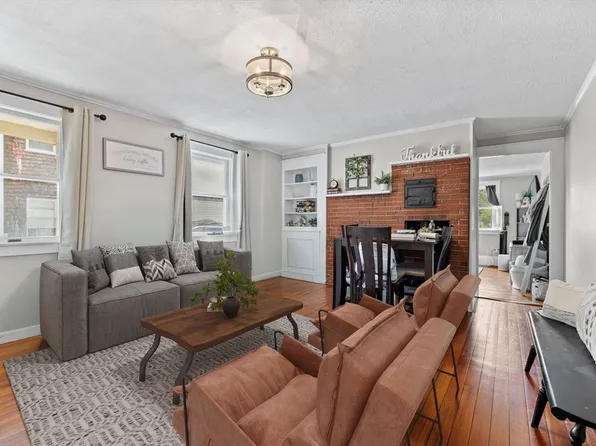 24 River St #B, Danvers, MA 01923