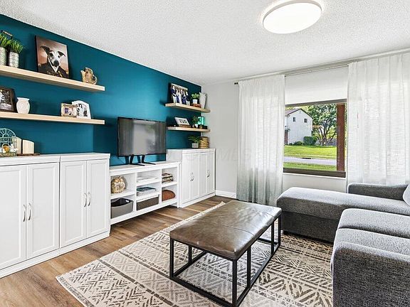 5th image of 334 Schyler Way