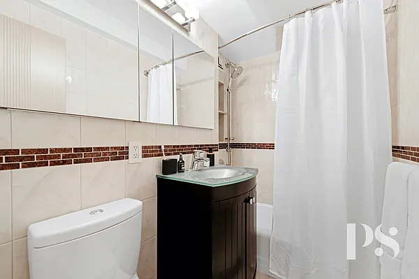 Sold by Compass | media 9