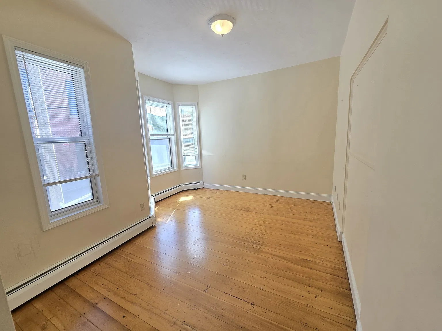 13 Bismarck St — Photo 3