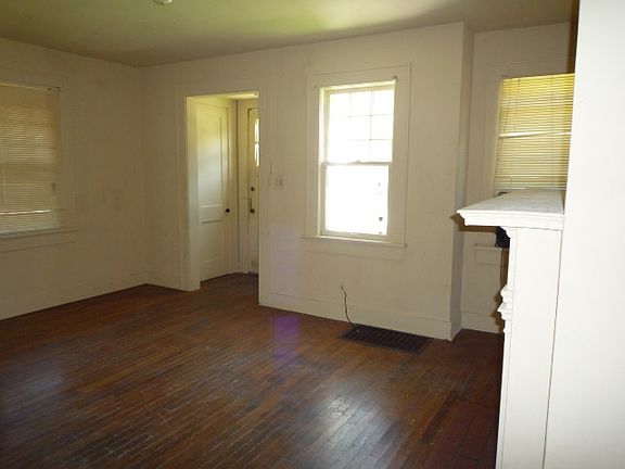 3rd image of 308-310 Fairmont Ave