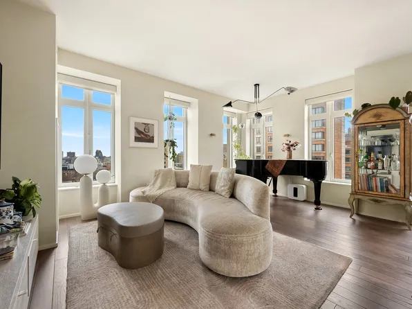 543 West 122nd Street image 1 of 9