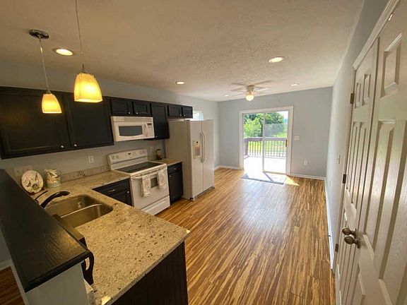 5th image of 121 Paddlewheel Dr