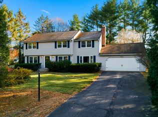2 North Dr, Simsbury, CT 06070