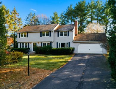 2 North Drive, Simsbury, CT, 06070