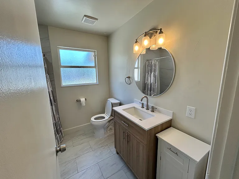 4034 E Buckingham Way — Photo 9
