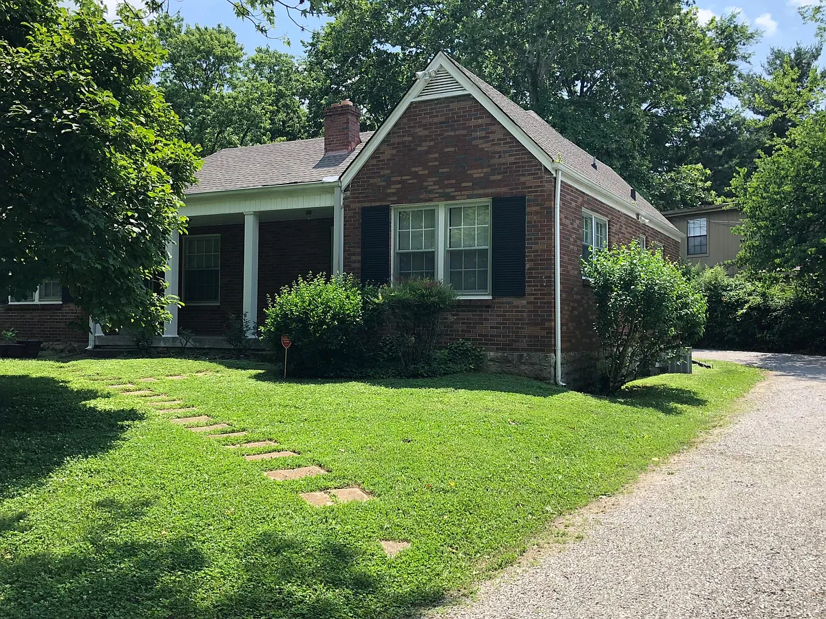 Building Photo - 3603 Robin Rd
