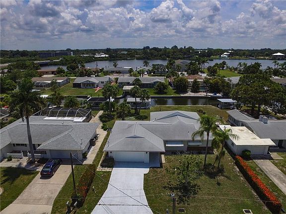 5th image of 1435 Lemon Bay Dr