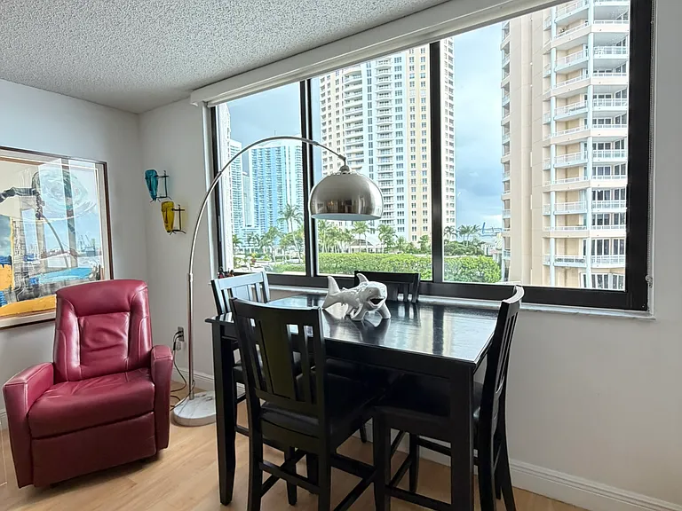 540 Brickell Key Dr #828 — Photo 13
