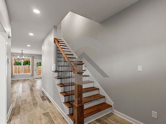 4th image of 1725 Rohan Cir