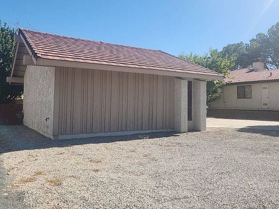 3rd image of 12875 Spring Valley Pkwy