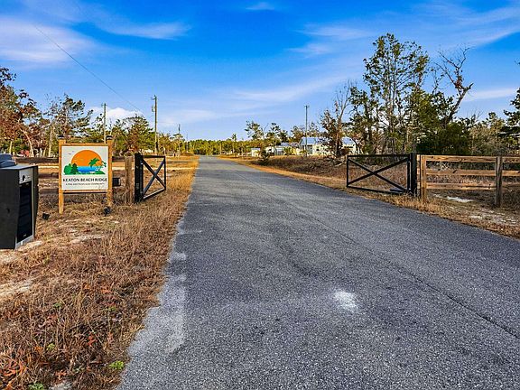 2nd image of 158 Tyler Ter