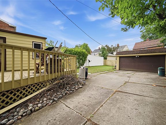 4th image of 4394 Baintree Rd