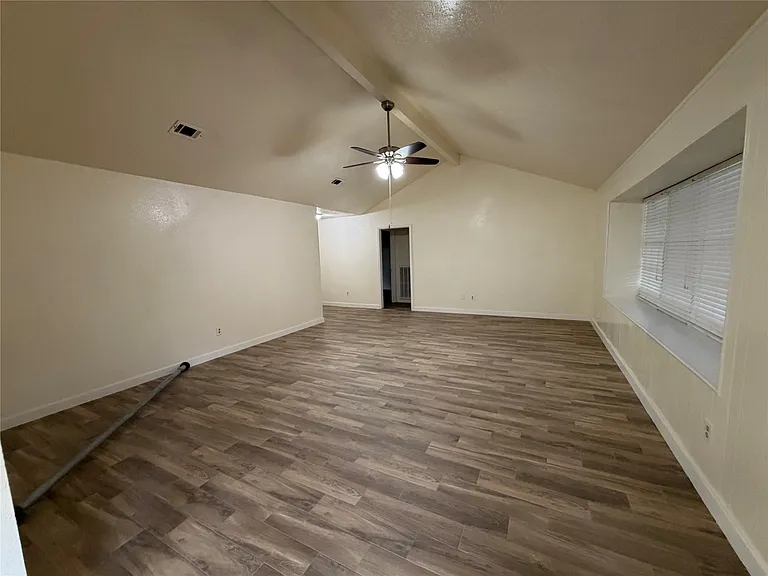 16414 Paint Rock Rd — Photo 3