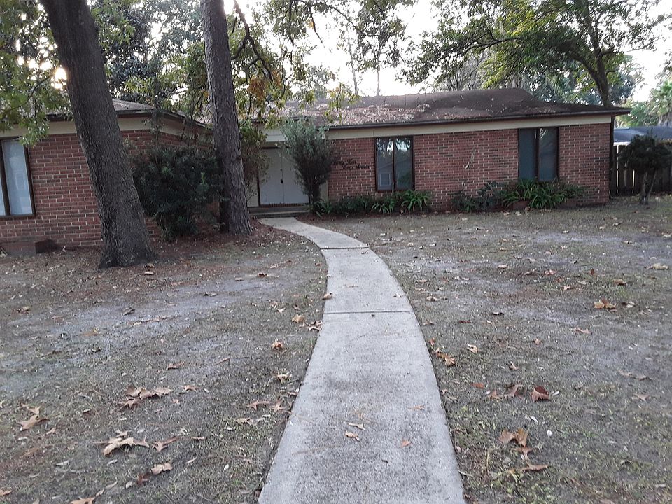 1st image of 3447 Red Oak Cir