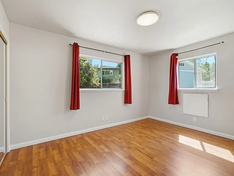 1835 Sandalwood Dr — Photo 14