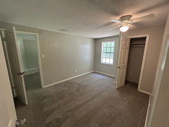 Middle Bedroom