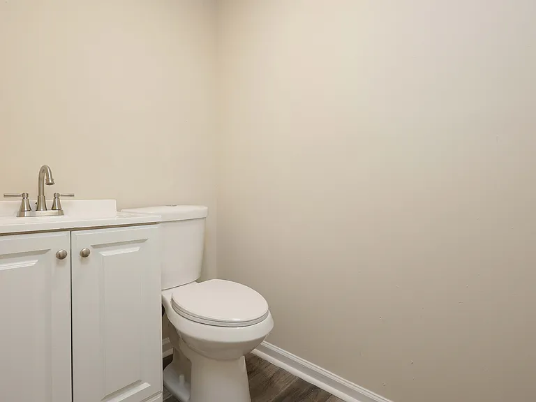 922 Martin Luther King Blvd — Photo 11