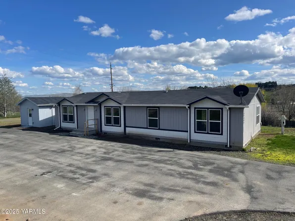 12803 Wide Hollow Rd, Yakima, WA 98908