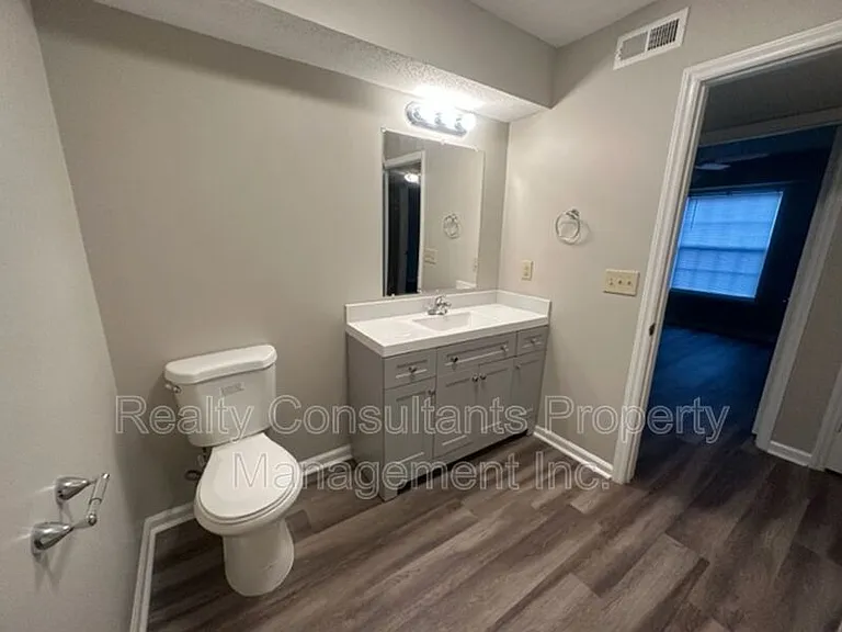 800C Folly Ct — Photo 21