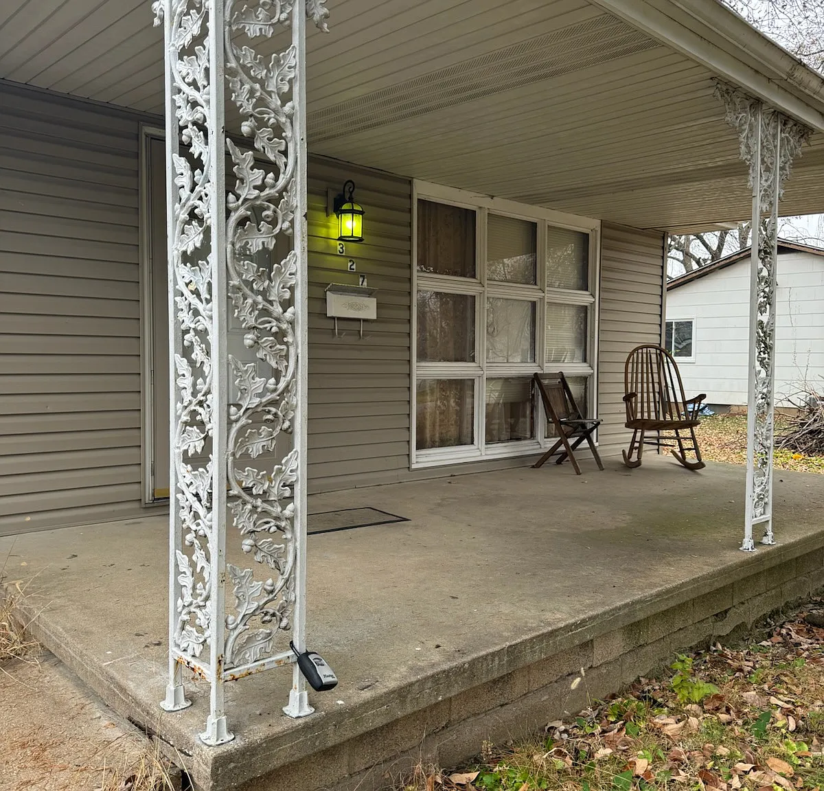 3 bed, 1040 sqft, $875 — Photo 1