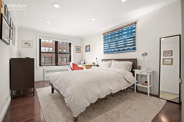 Sold by Sotheby's International Realty | media 6